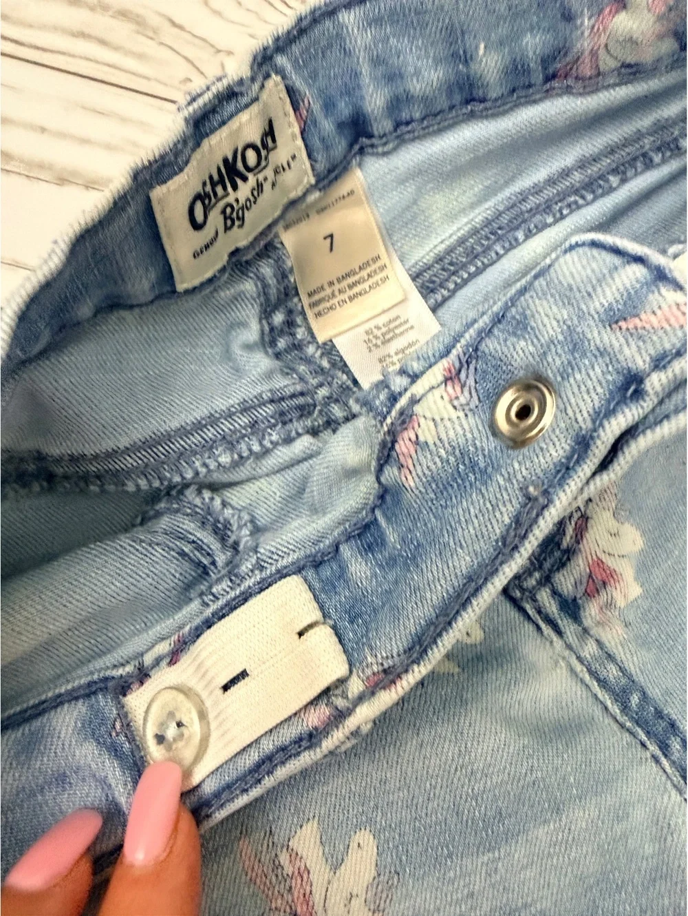 OshKosh Girls Size 7 Light Wash Unicorn Print Jeans Adjustable Waist